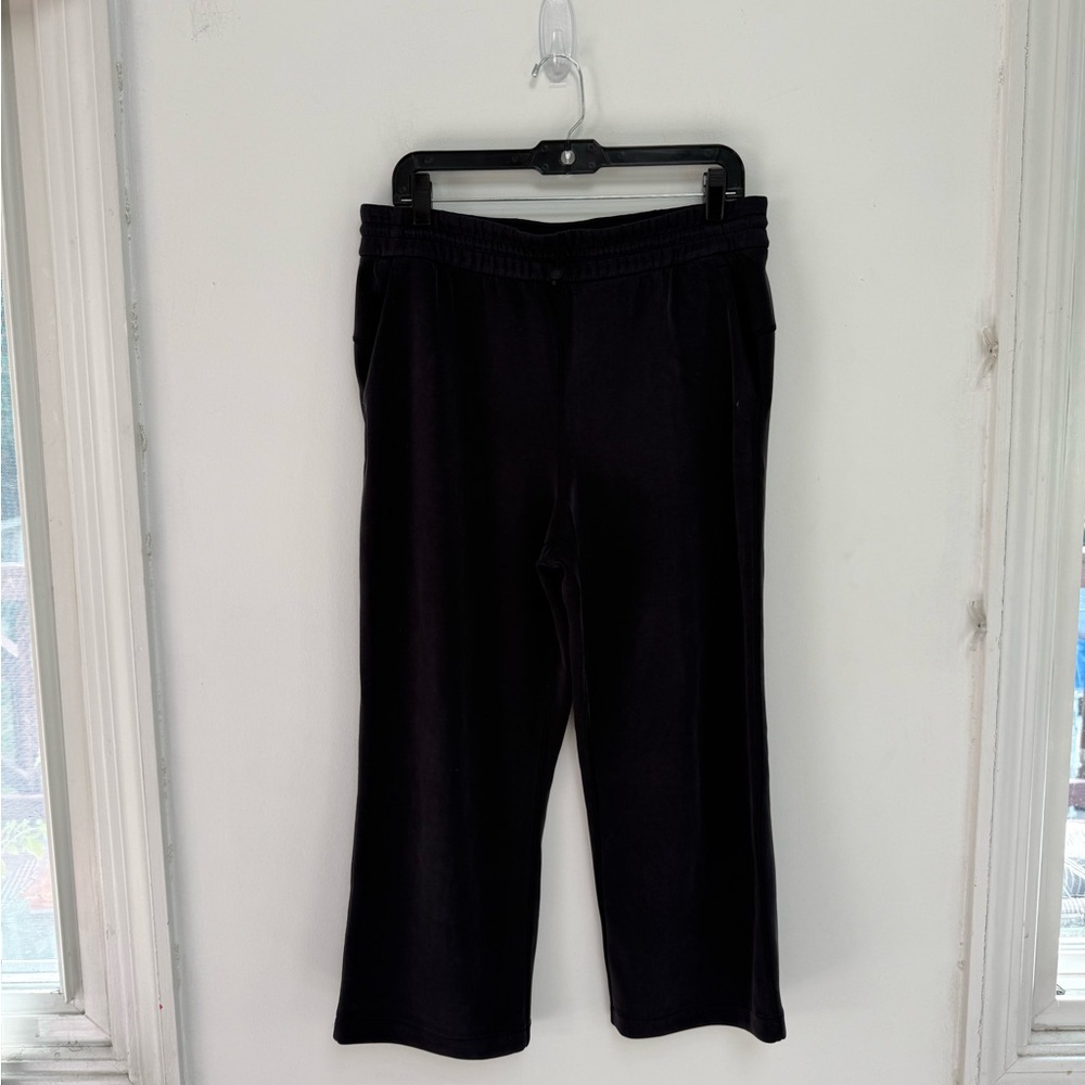 Lululemon Softstreme High-Rise Straight Leg Crop